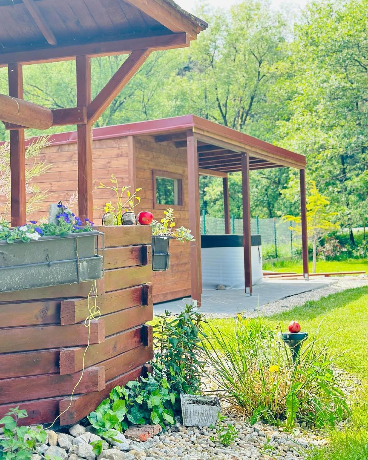 Villa Domceky Sabinka A Melinka Valča Exterior foto